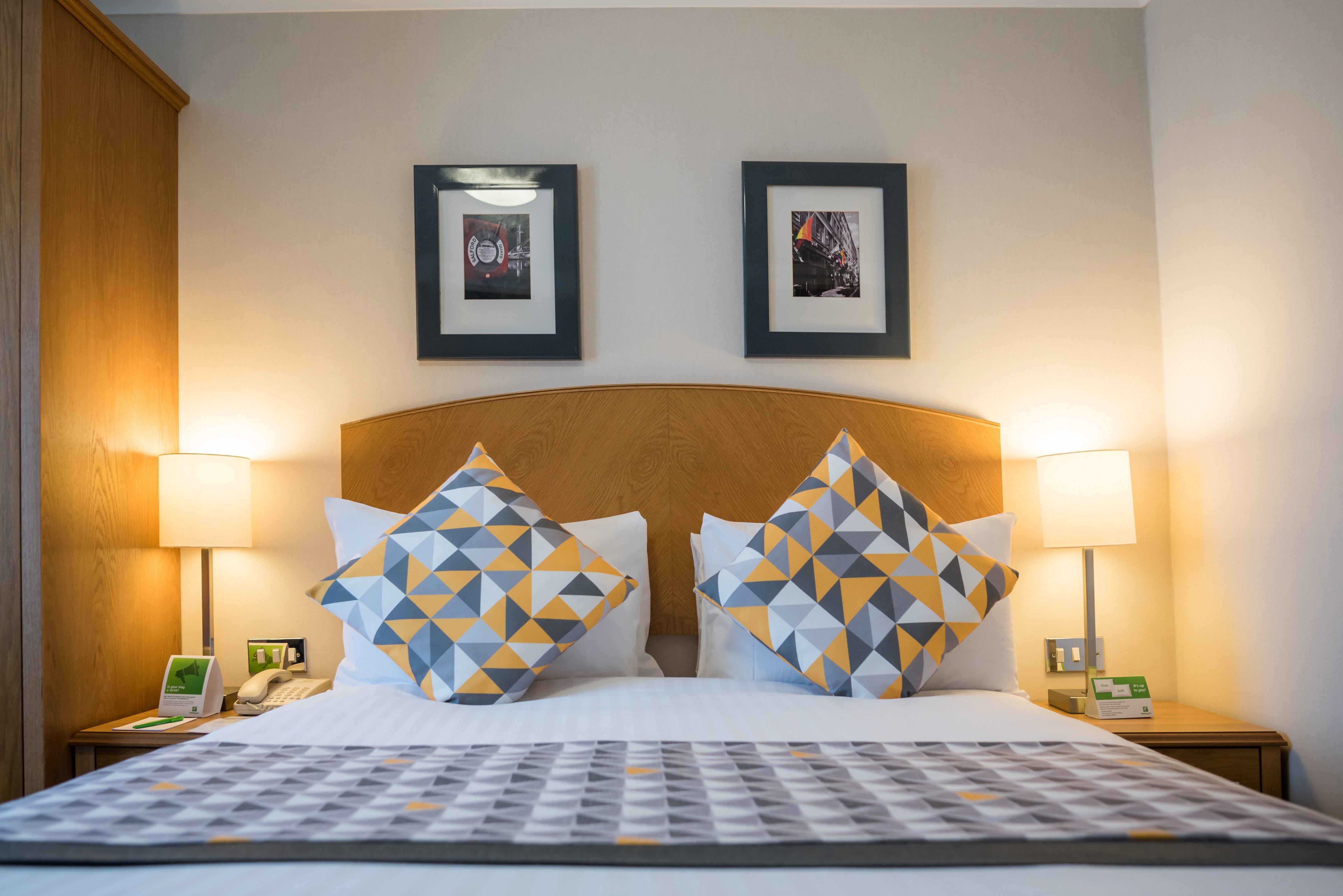 סלפורד Holiday Inn Manchester West By Ihg מראה חיצוני תמונה