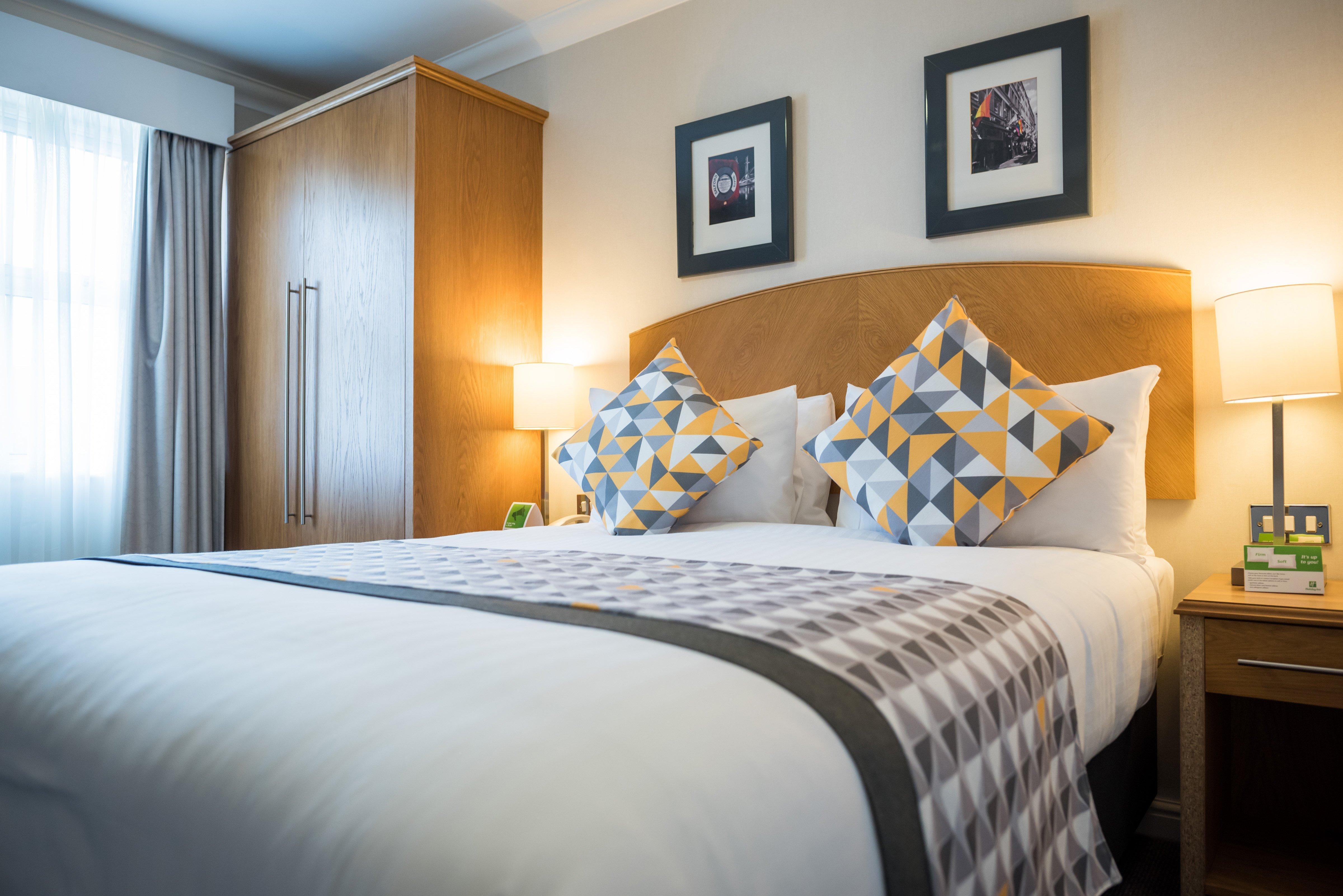 סלפורד Holiday Inn Manchester West By Ihg מראה חיצוני תמונה