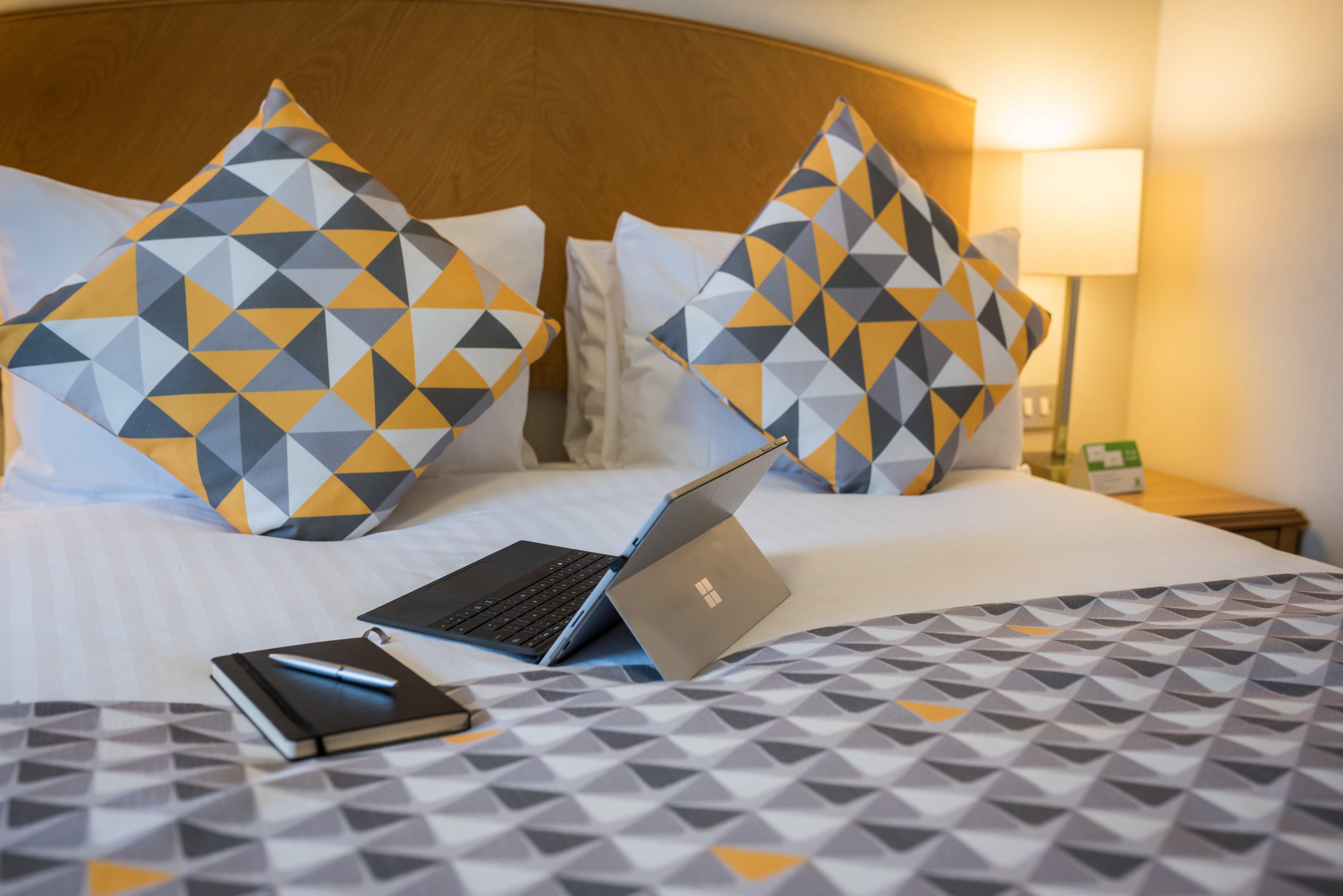 סלפורד Holiday Inn Manchester West By Ihg מראה חיצוני תמונה