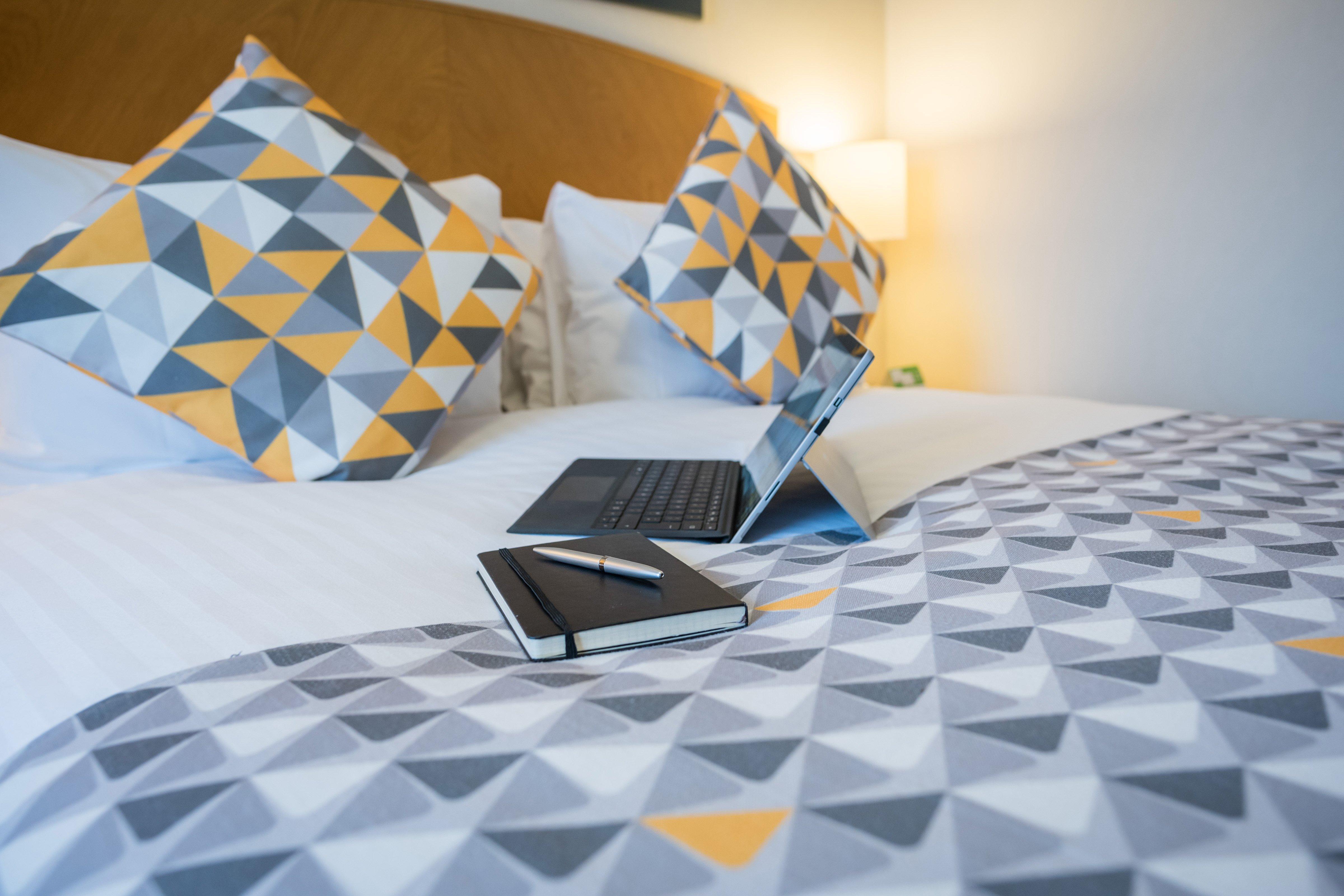 סלפורד Holiday Inn Manchester West By Ihg מראה חיצוני תמונה