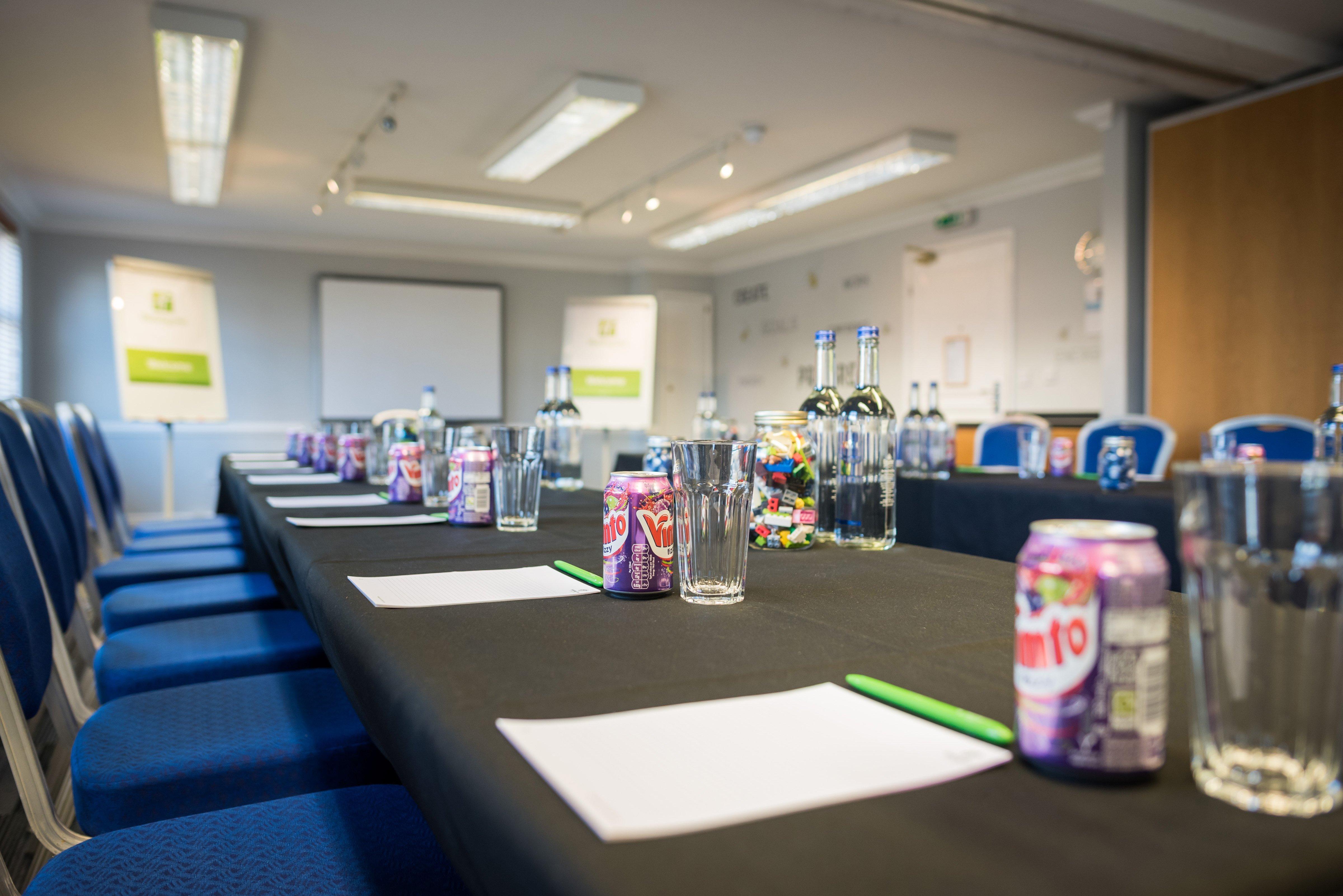 סלפורד Holiday Inn Manchester West By Ihg מראה חיצוני תמונה