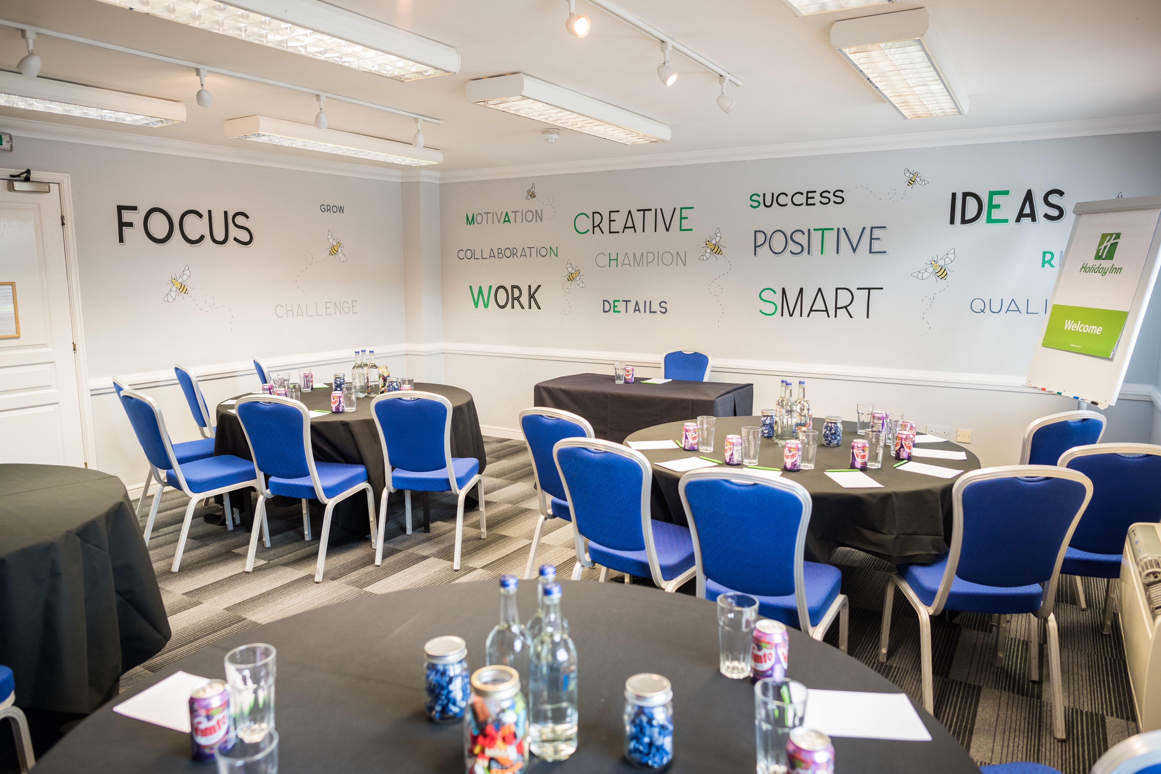 סלפורד Holiday Inn Manchester West By Ihg מראה חיצוני תמונה