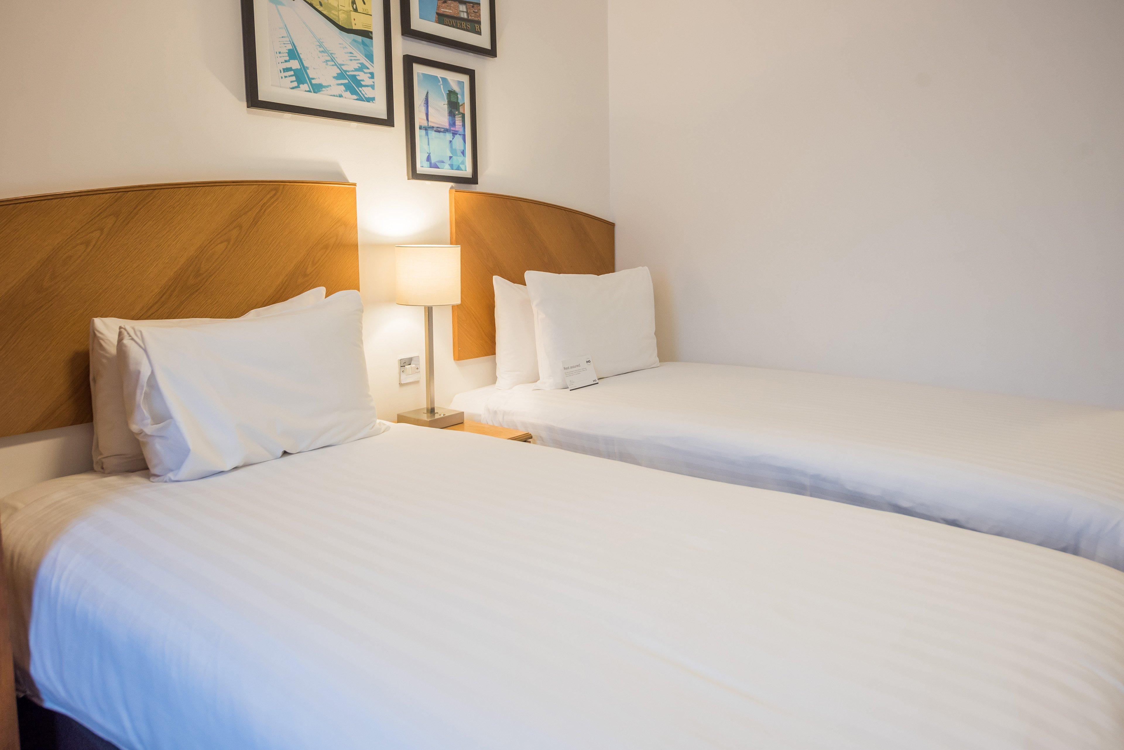סלפורד Holiday Inn Manchester West By Ihg מראה חיצוני תמונה